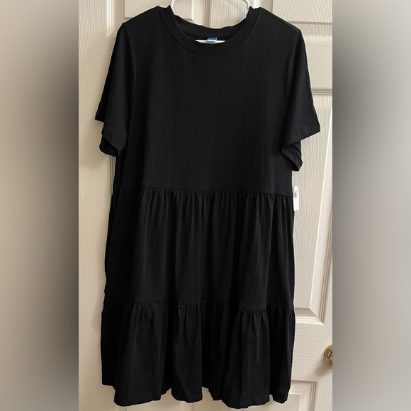OLD NAVY~ BLACK SMOCKED SUN DRESS~XL~NWT - Picture 1 of 9